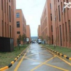 新区1600平独栋厂房出售 有产证 